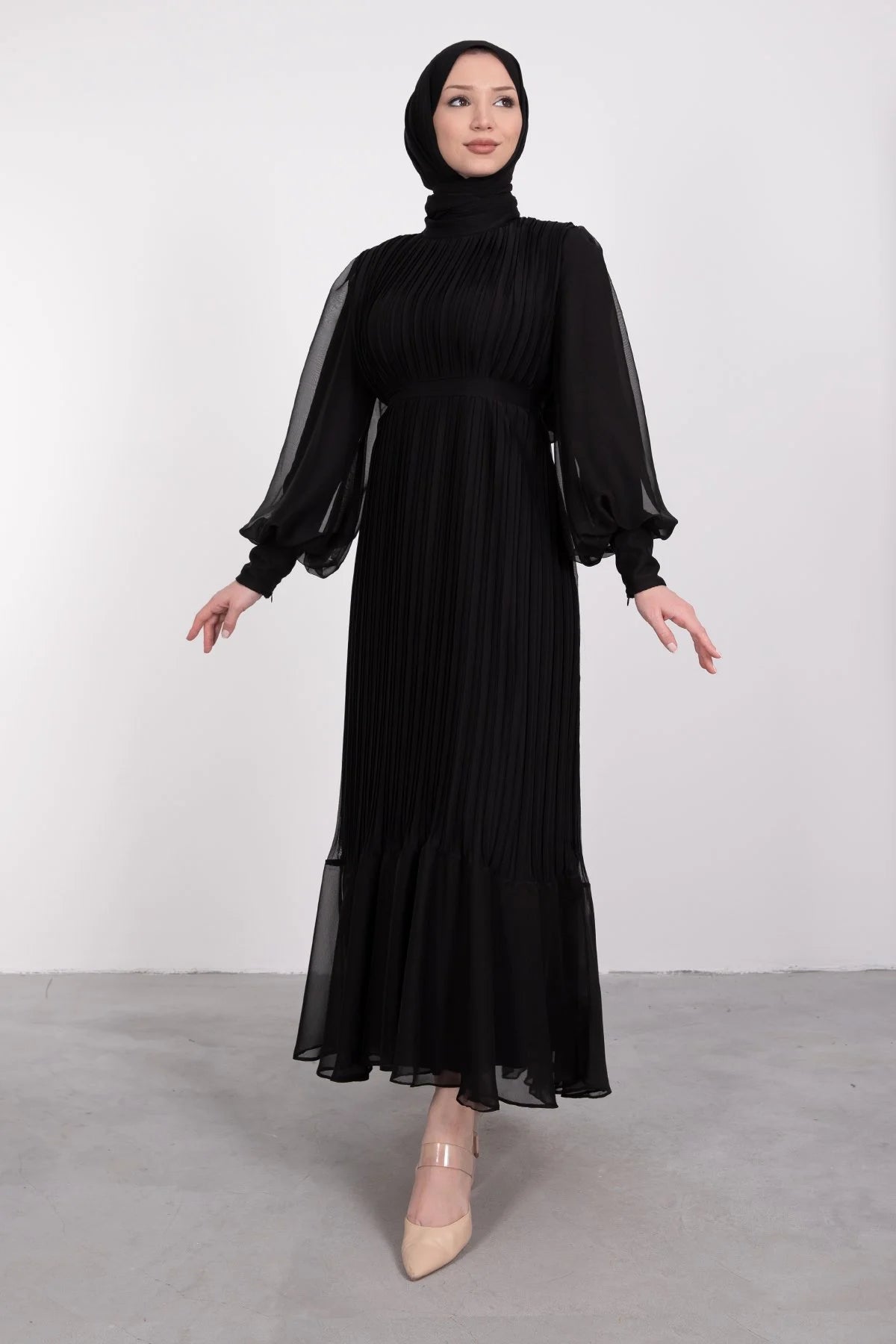 Elegant Pleated Lined Dress - Black