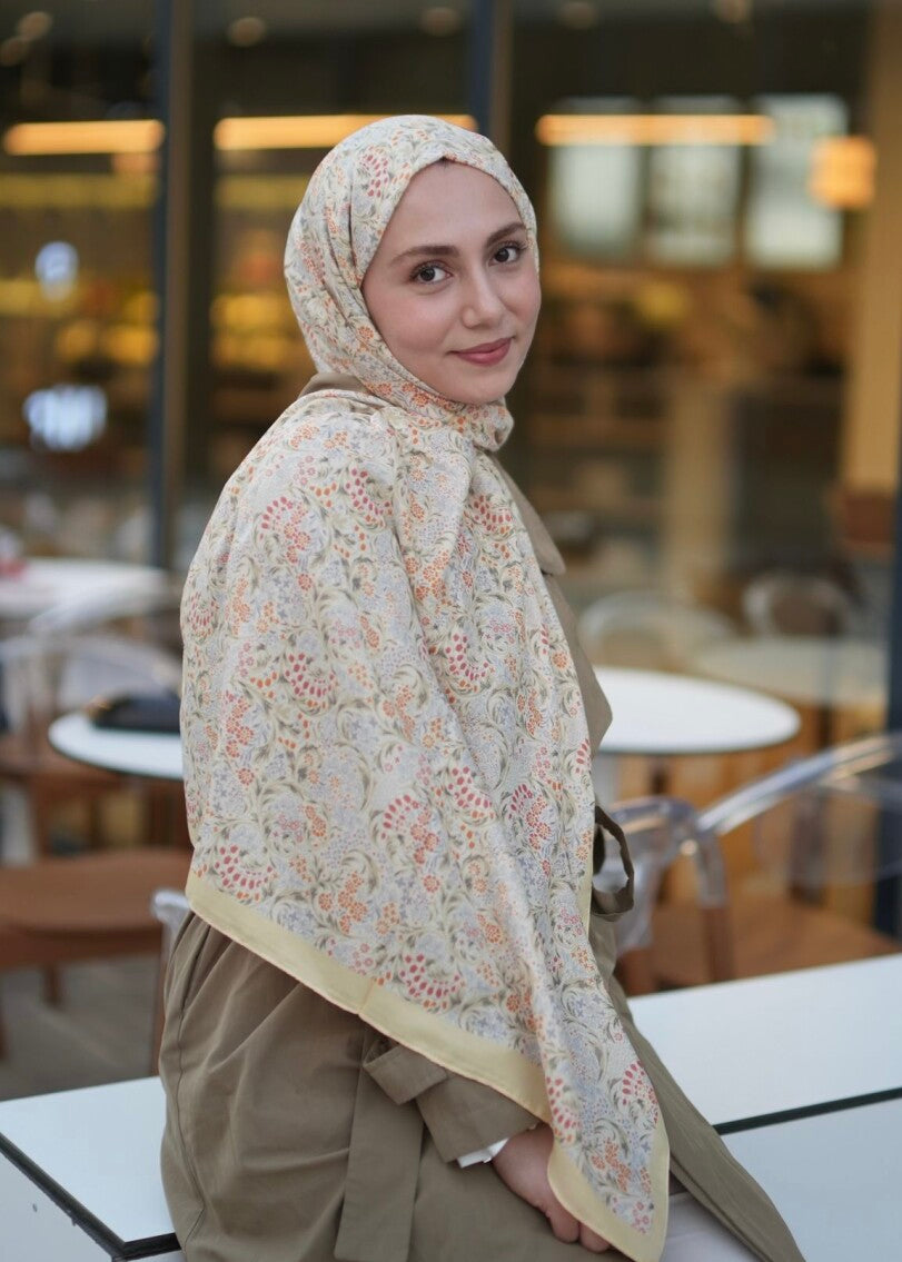 Dainty Floral Print Hijab - Butter Yellow