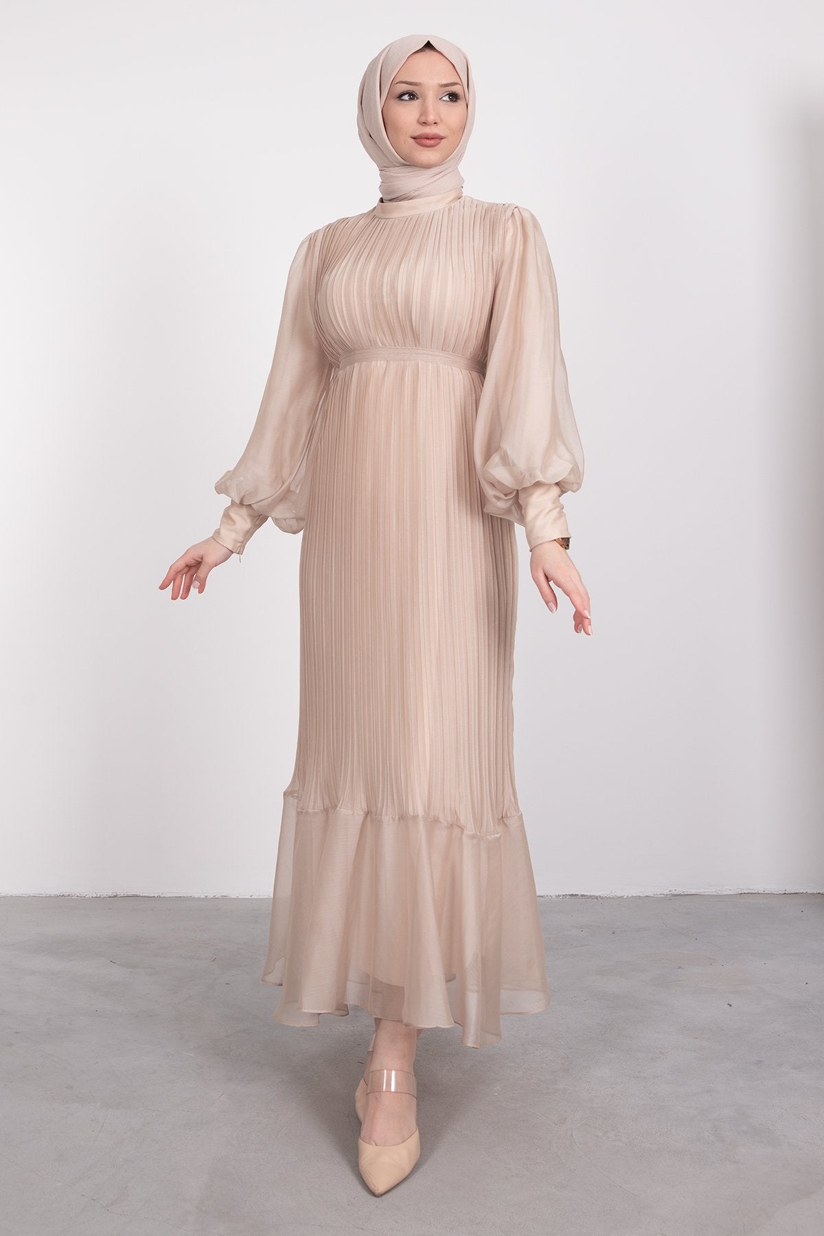 Elegant Pleated Lined Dress - Stardust