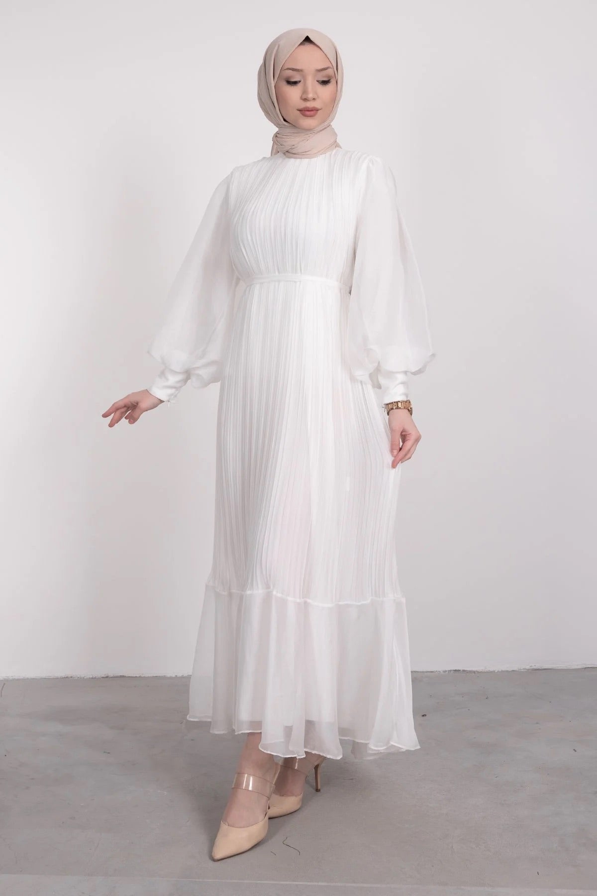 Elegant Pleated Lined Dress - White