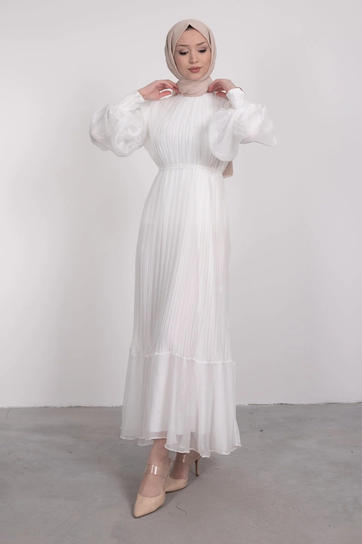 Elegant Pleated Lined Dress - White