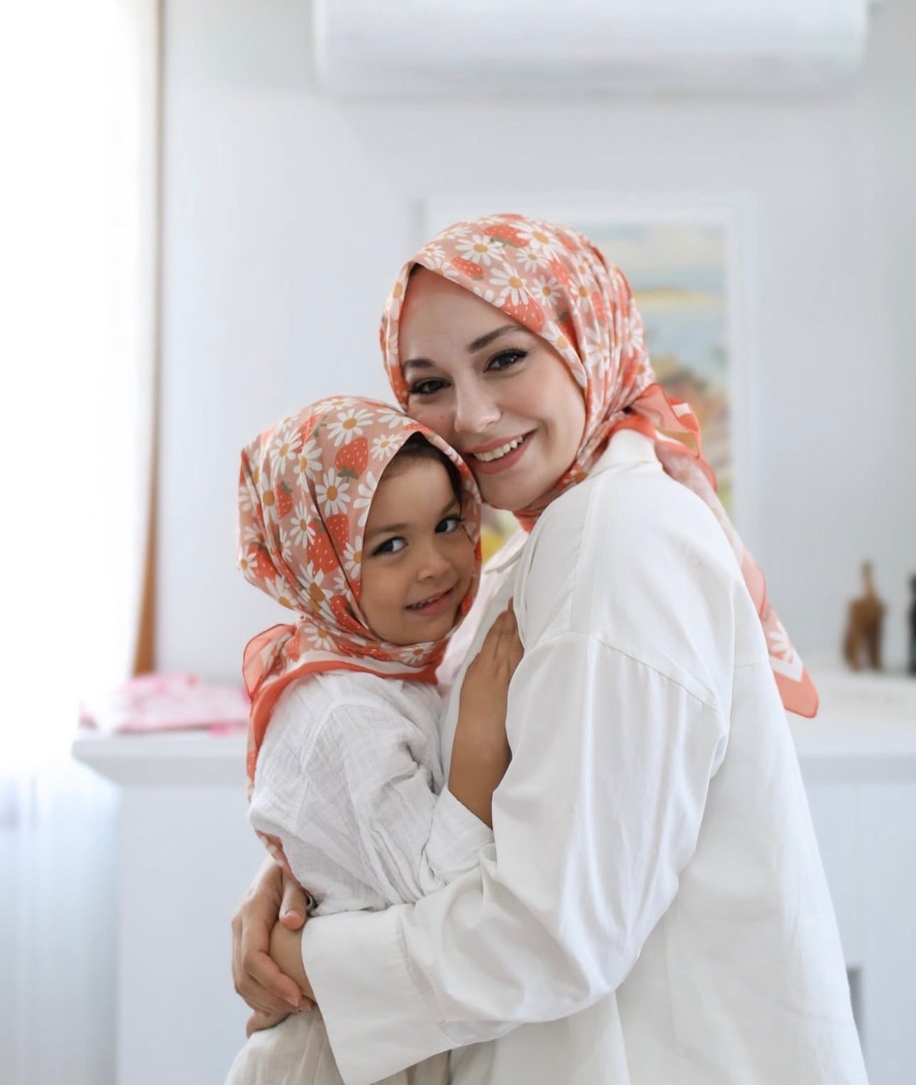 Strawberry Square Hijab