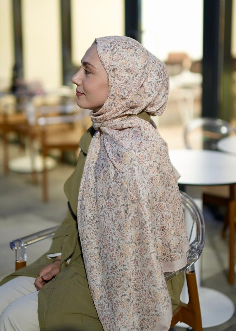 Dainty Floral Print Hijab - Beige