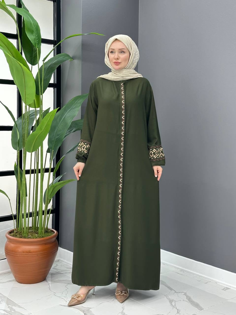 Belmondo Button Down Abaya