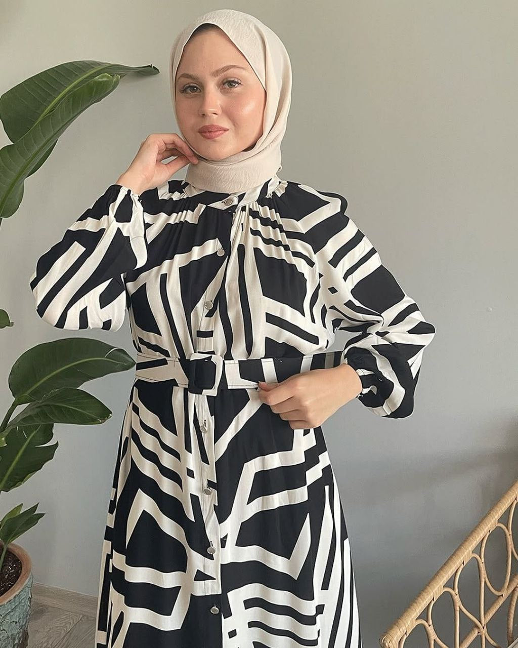 Button & Belt Cotton Dress - B & W