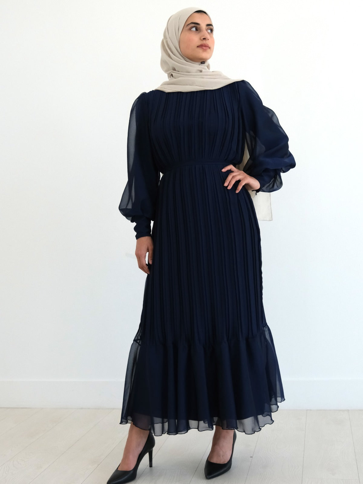 Elegant Pleated Lined Dress - Navy