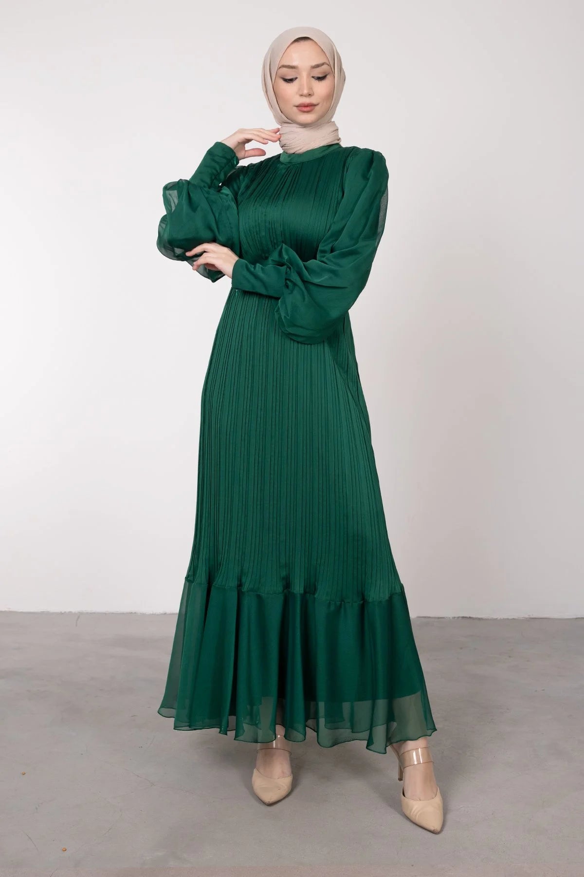 Elegant Pleated Lined Dress - Emerald Green