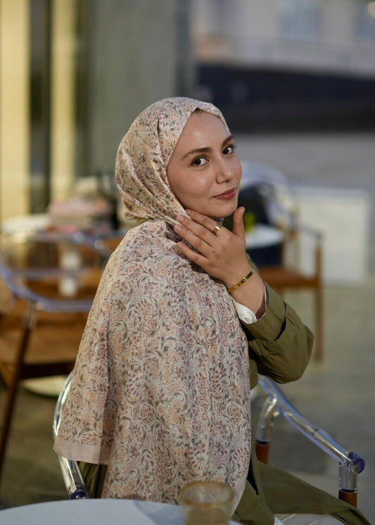 Dainty Floral Print Hijab - Beige