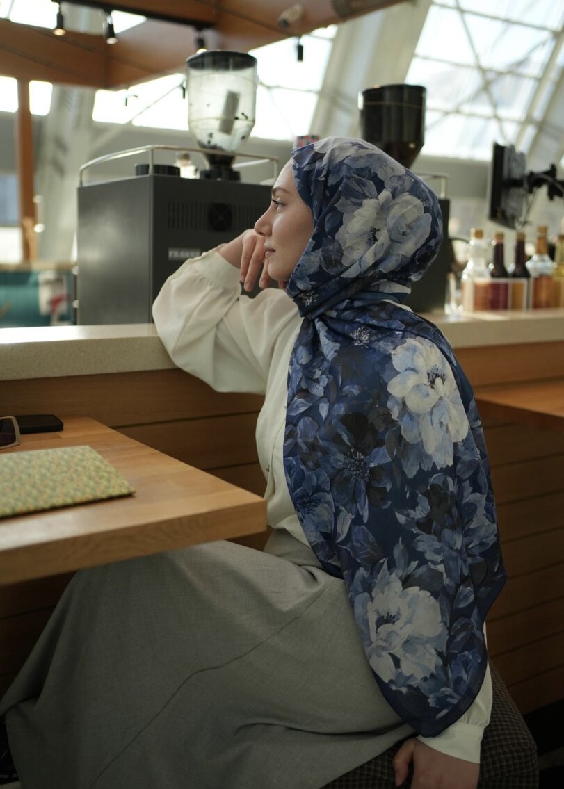 Velvet Bloom Print Hijab - Night Blue