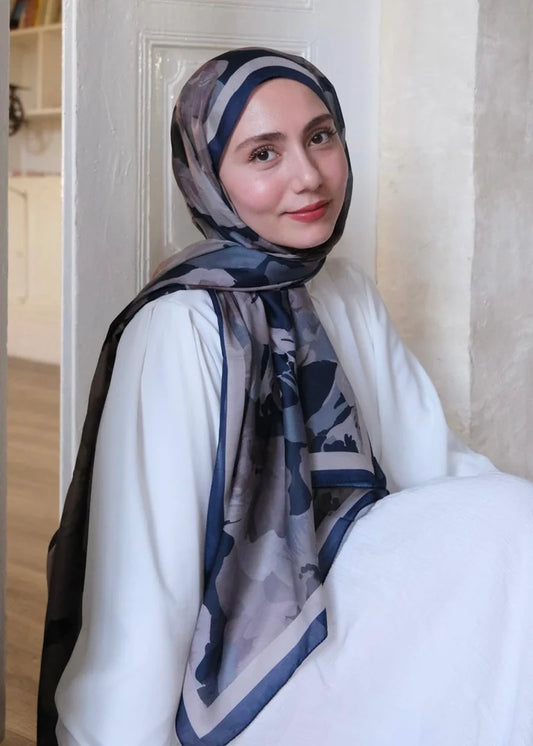 Maribel Print Hijab - Navy Blue