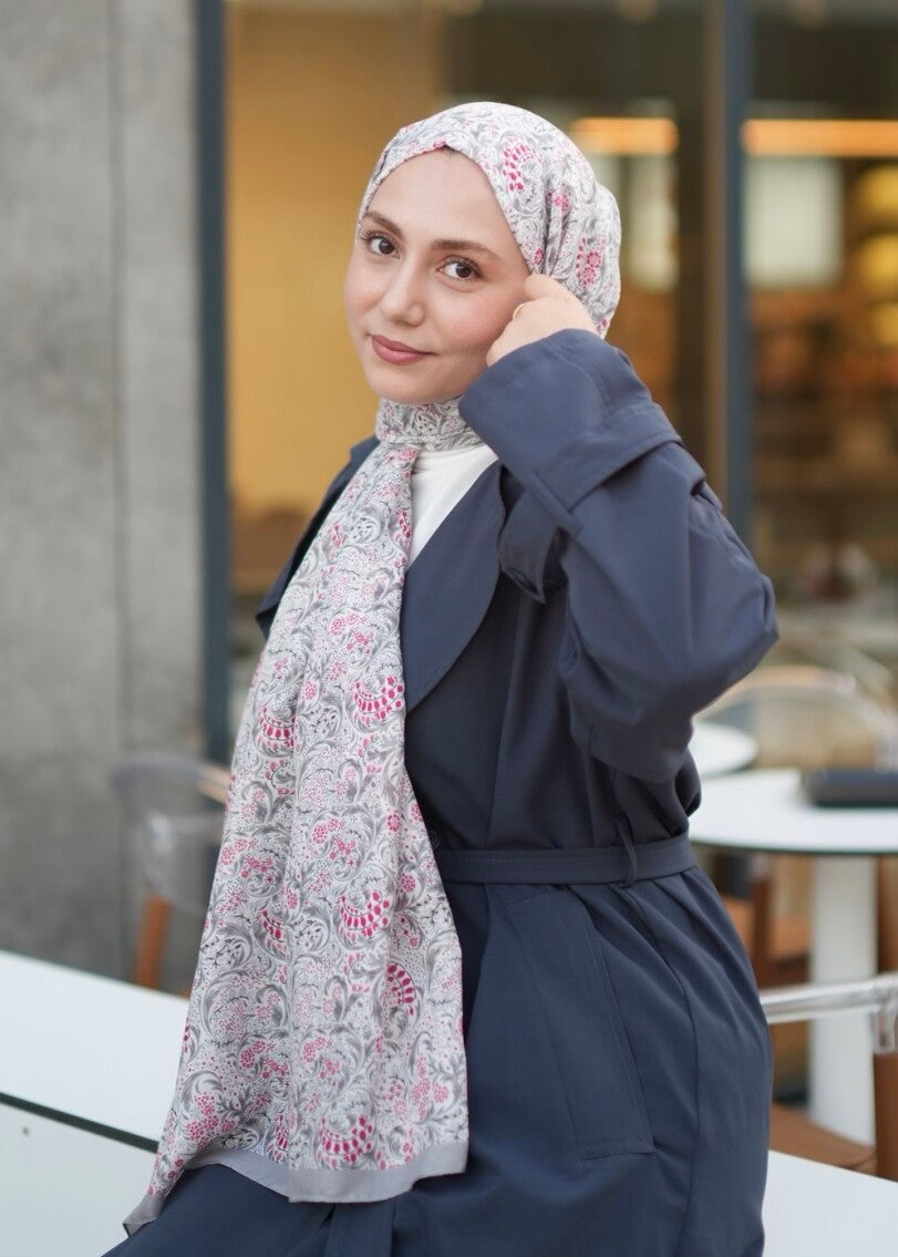 Dainty Floral Print Hijab - Gray