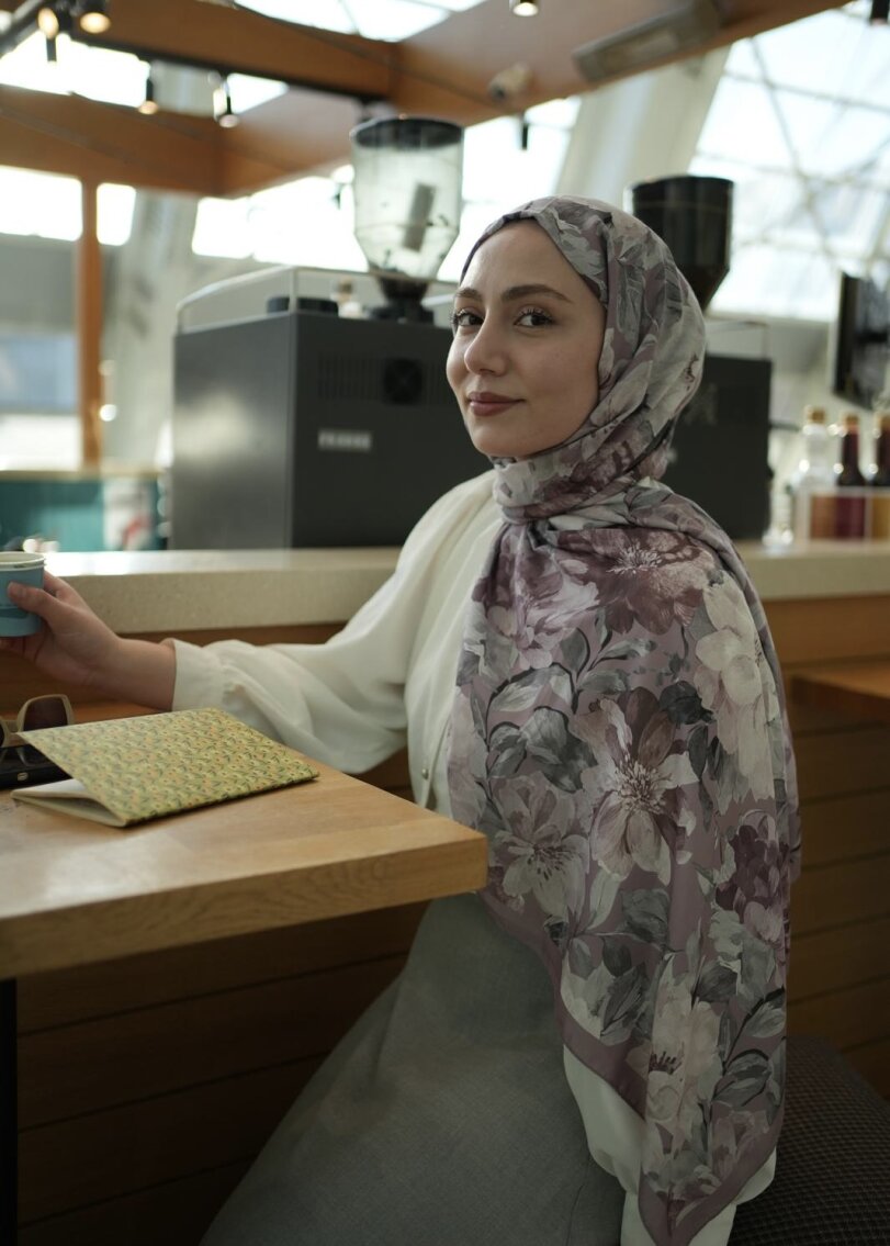 Velvet Bloom Print Hijab - Dusty Rose