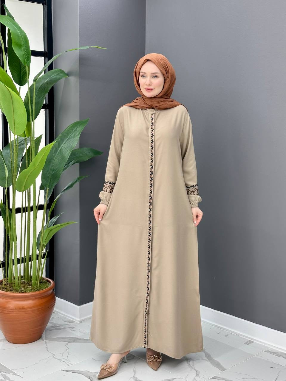 Belmondo Button Down Abaya