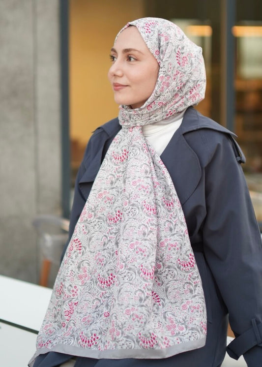 Dainty Floral Print Hijab - Gray