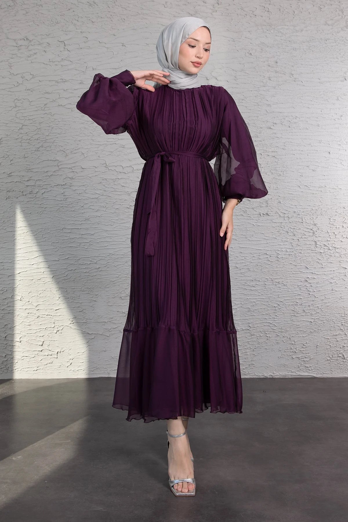 Elegant Pleated Lined Dress - Plum