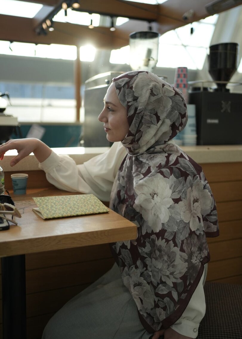 Velvet Bloom Print Hijab - Maroon