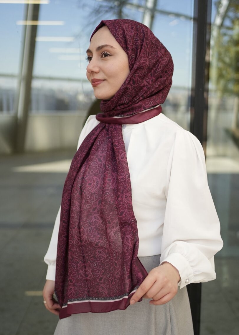 Regal Print Hijab - Maroon
