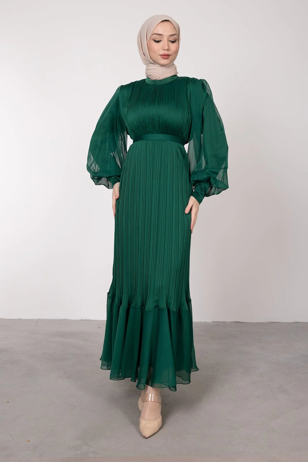 Elegant Pleated Lined Dress - Emerald Green
