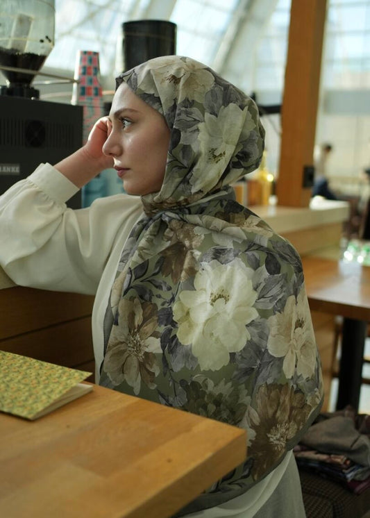 Velvet Bloom Print Hijab - Soft Green