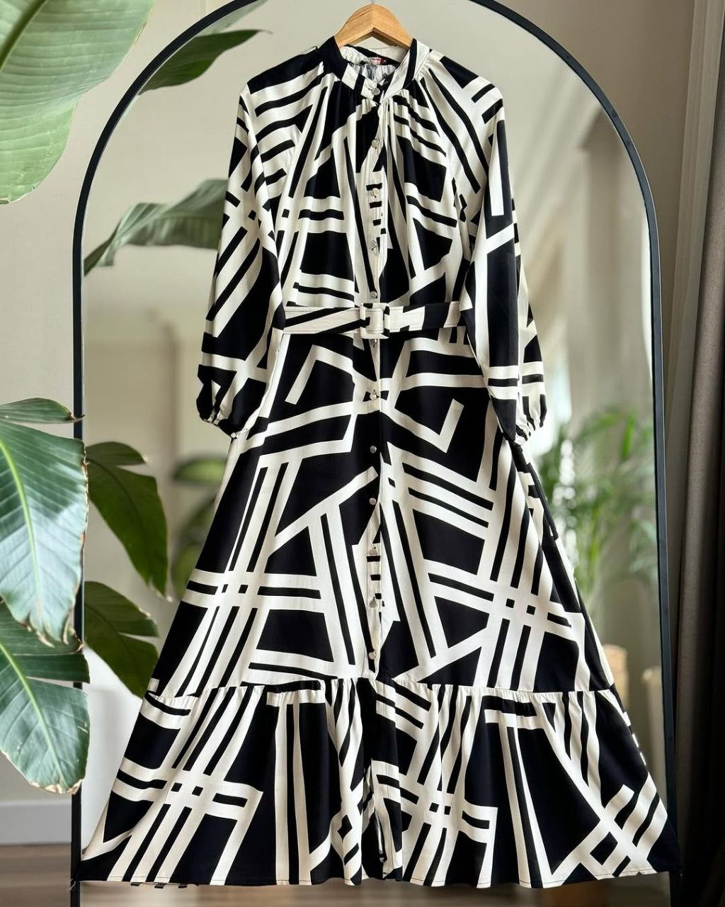 Button & Belt Cotton Dress - B & W